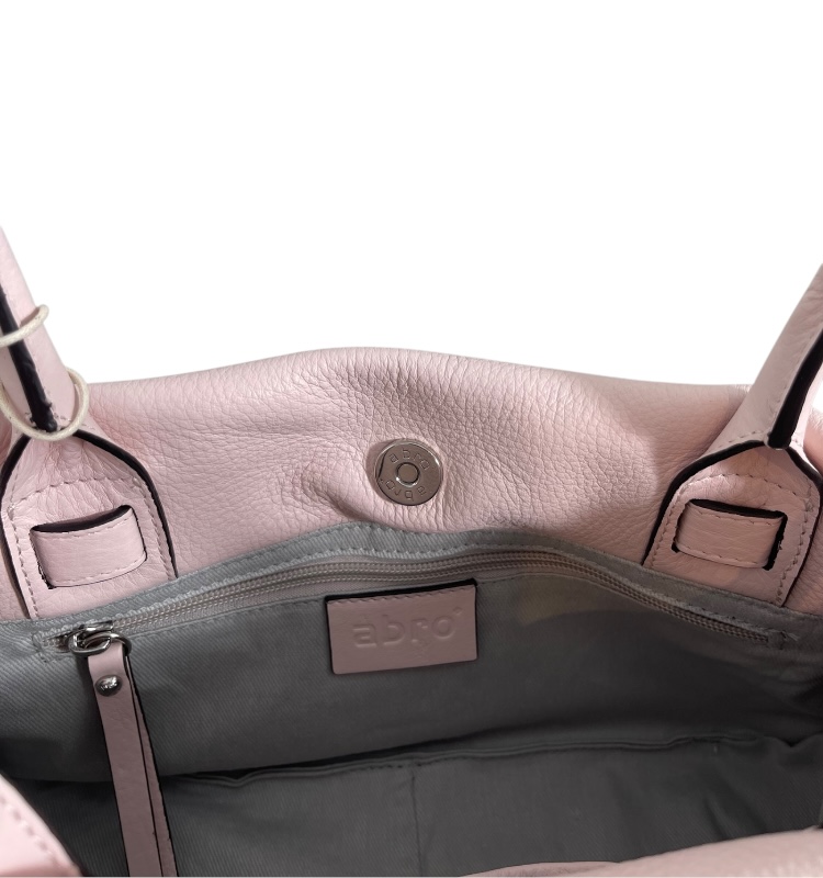 20251113_164302978_iOS